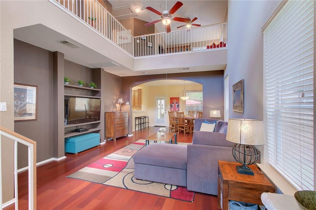 8619 Brock Cir