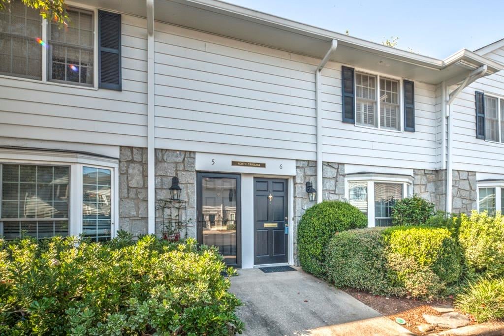 136 Peachtree Memorial Dr NW #NC6