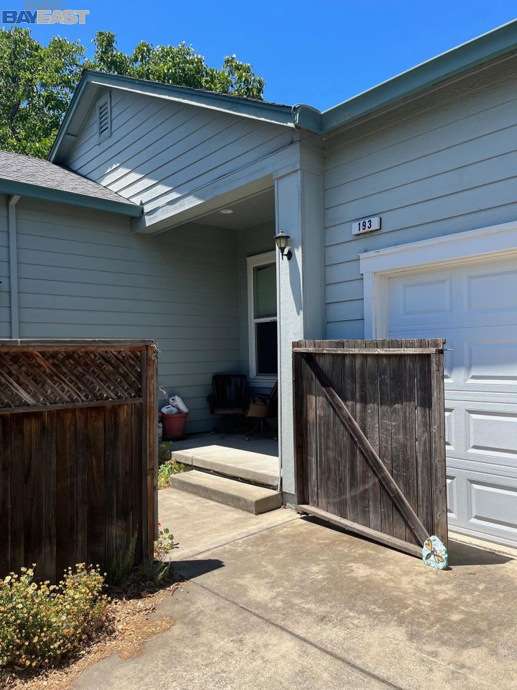 193 Torzelli Ln