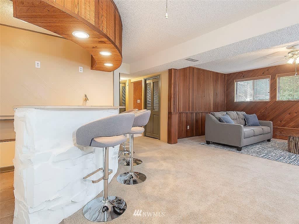 14401 43rd Ave W