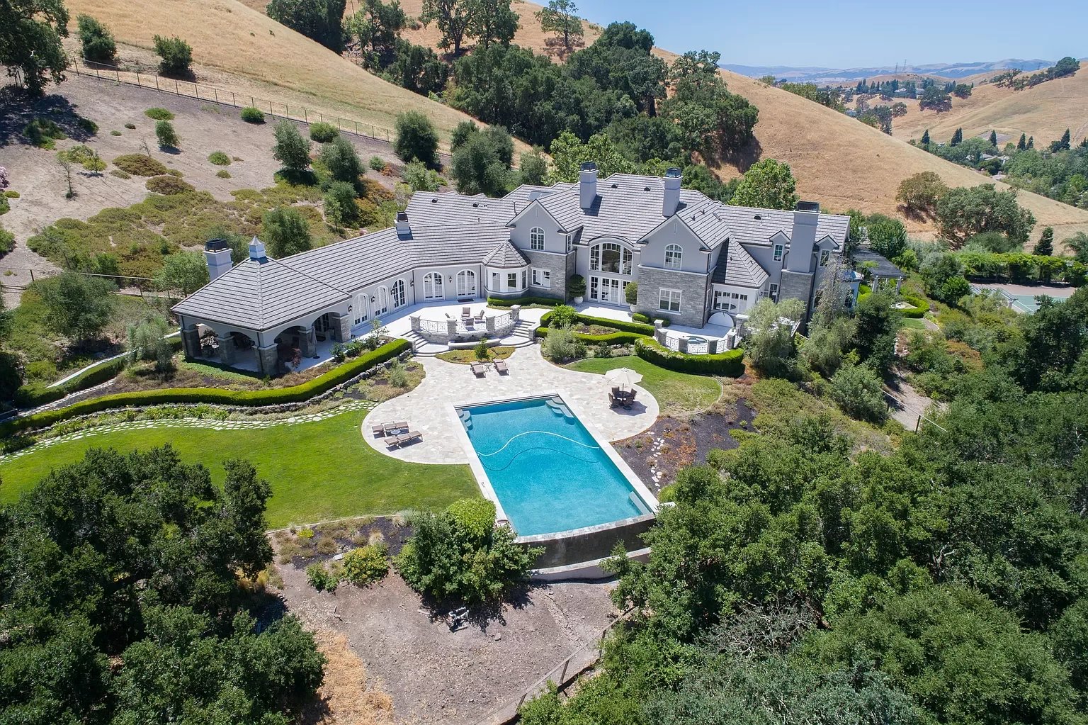 3114 Blackhawk Meadow