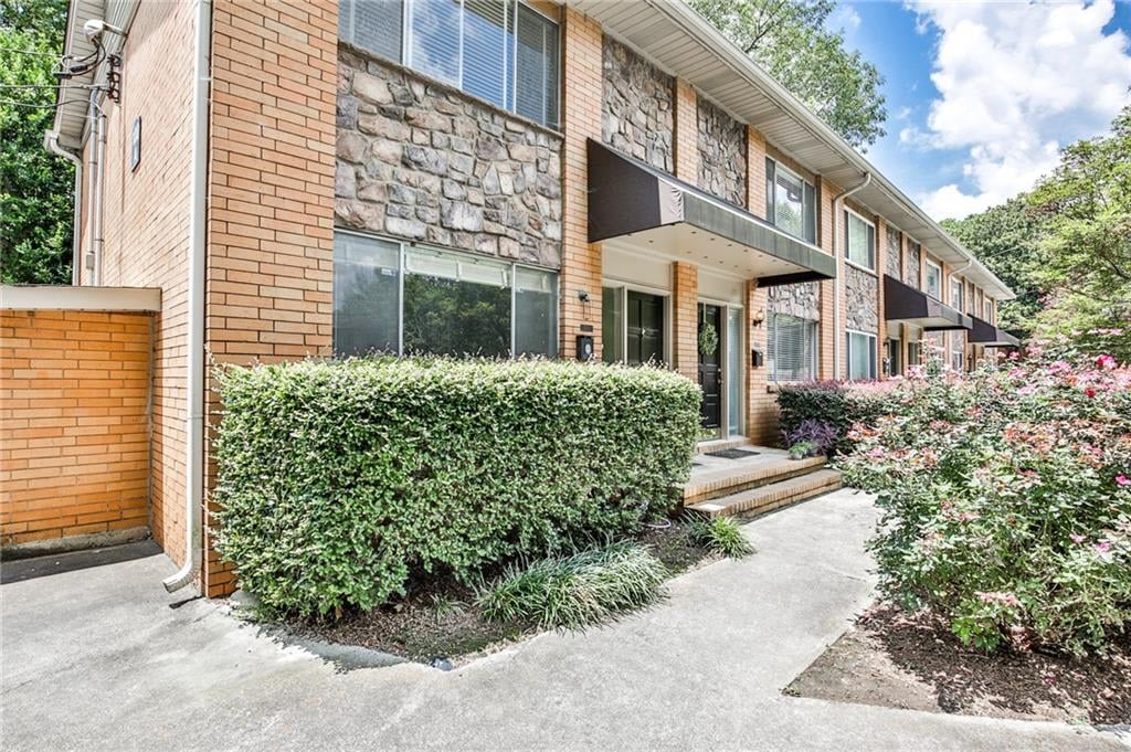 120 Biscayne Dr NW #A1