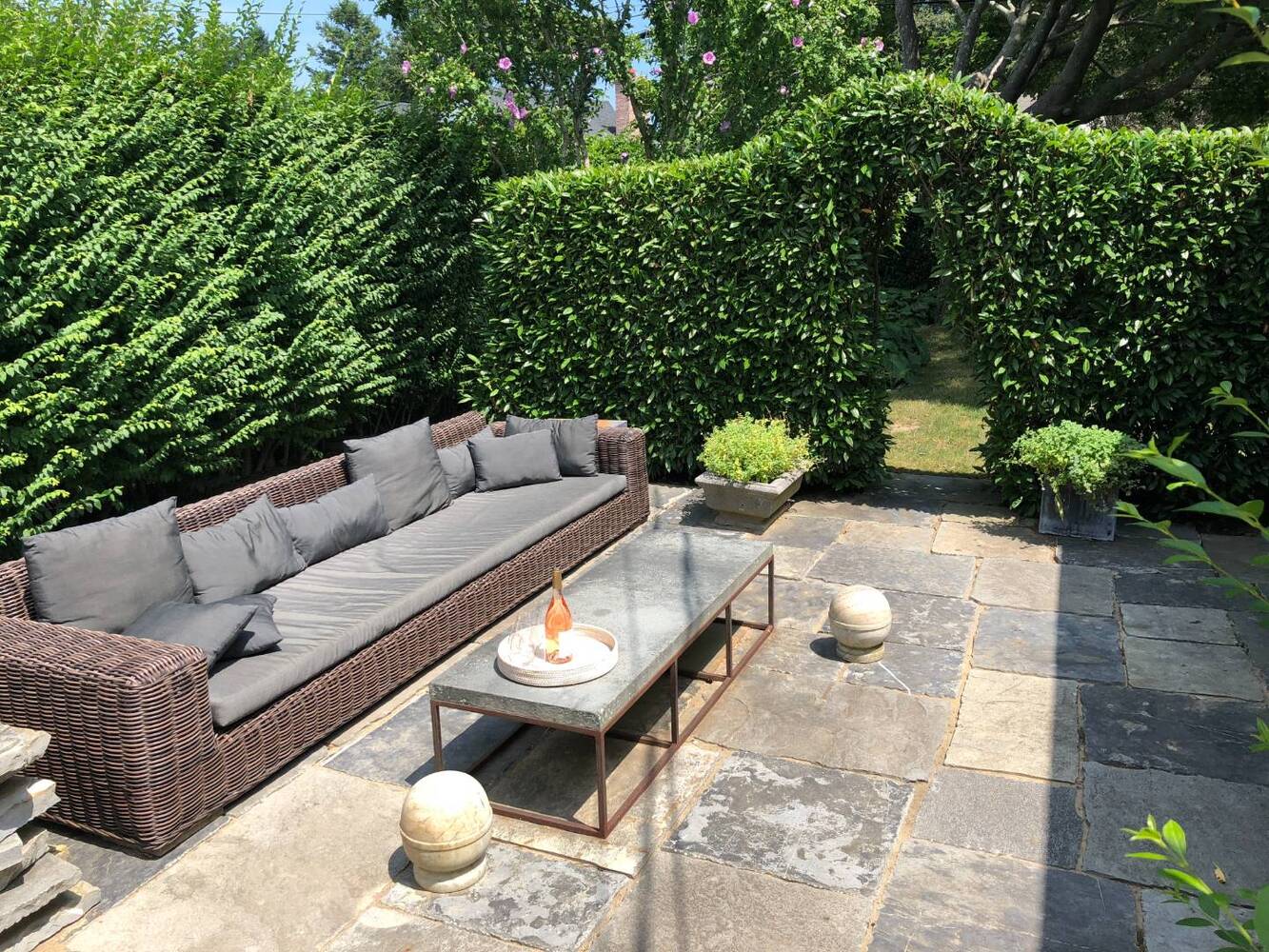 25 Sunset Dr