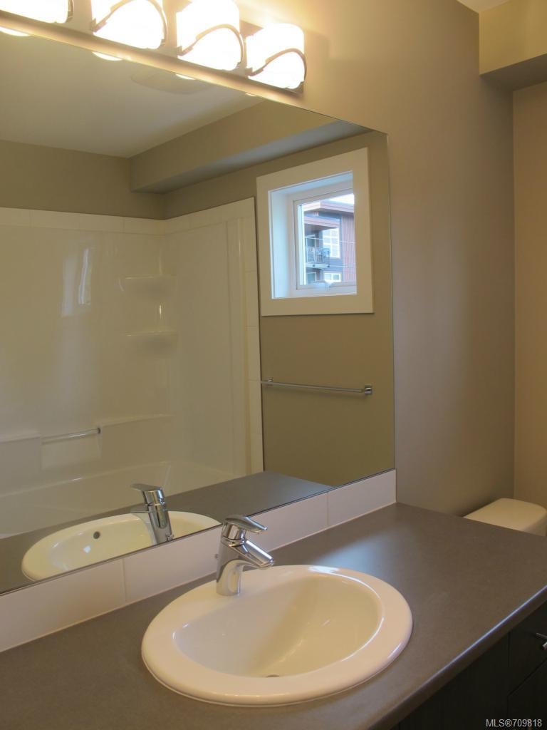 104-2726 Peatt Rd, Langford