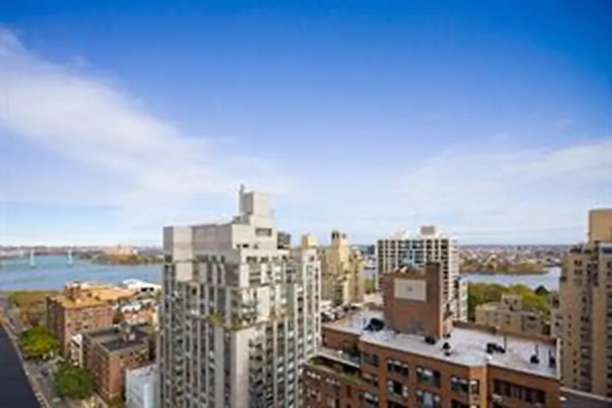 455 E 86th St., #21D