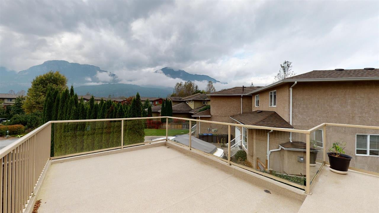 1020 Tantalus Pl
