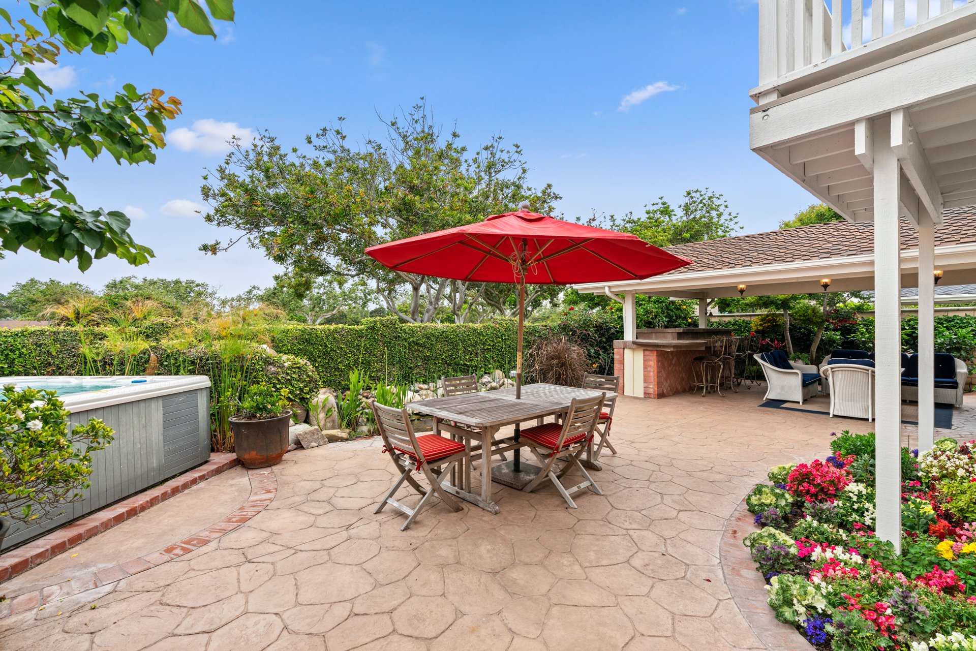 2713 Starbird Dr