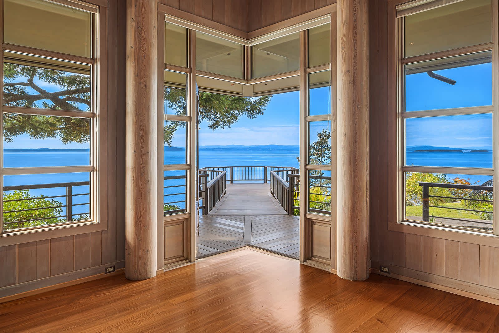 San Juan Island Estate - 723 Carefree Way - Friday Harbor