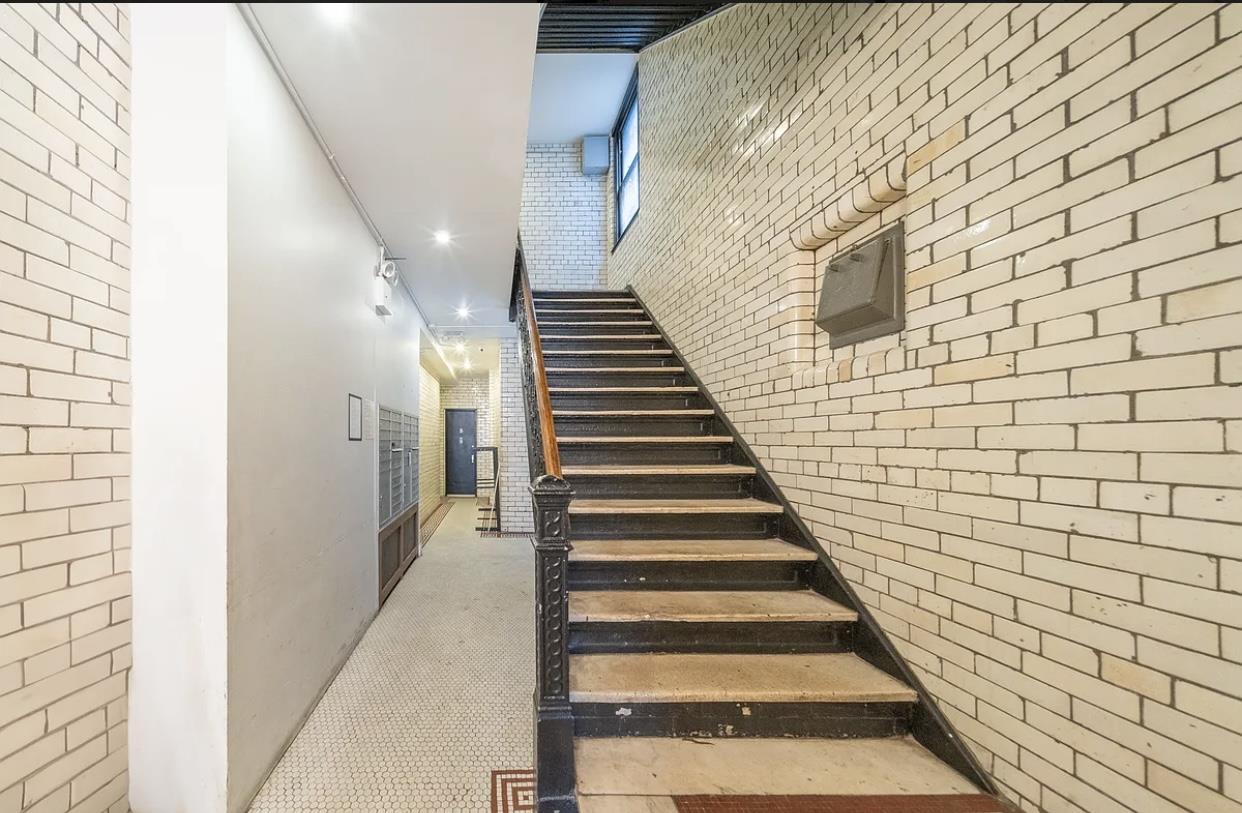 152 Thompson Street, Apt 2-B