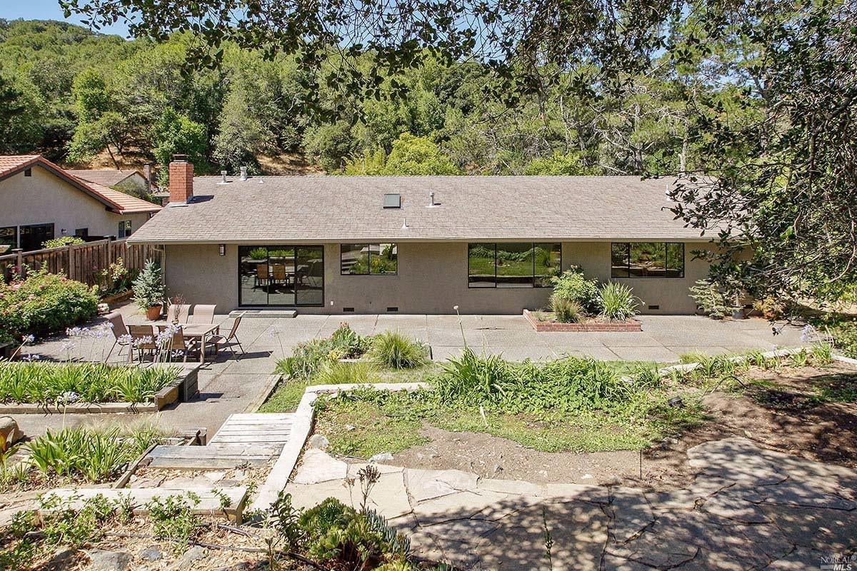 87 Santa Maria Dr