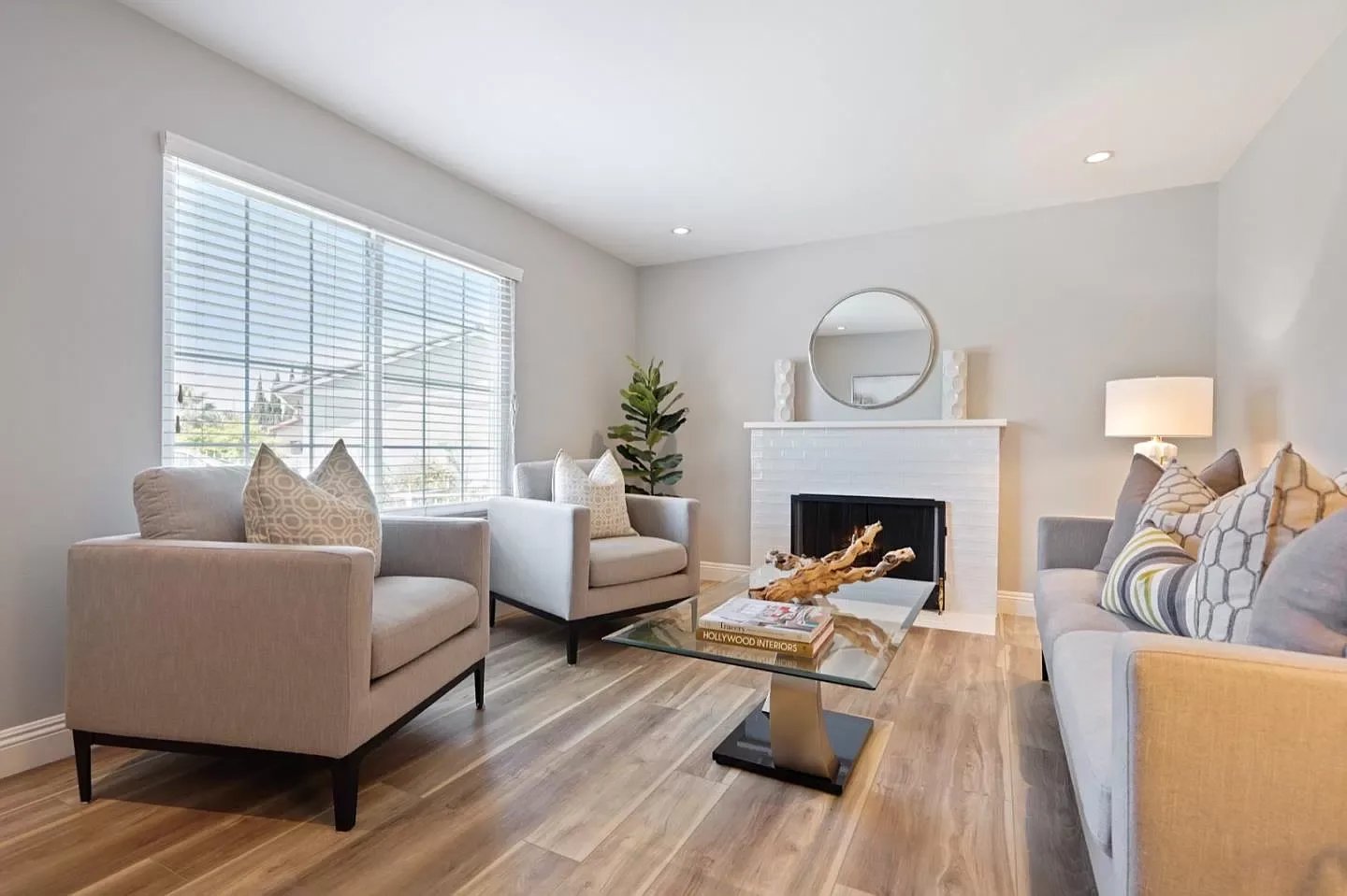 1116 Oakbluff Ct