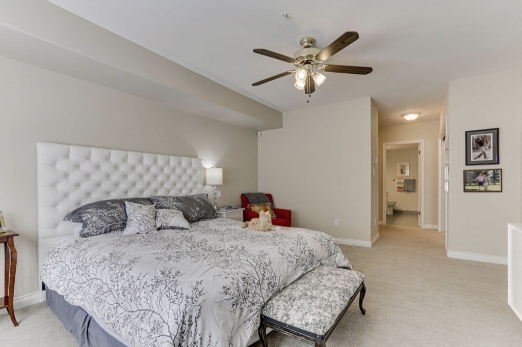 103-1250 55 St
