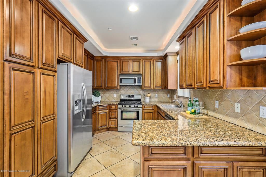 11145 Sunshine Terrace 106 Studio City, CA