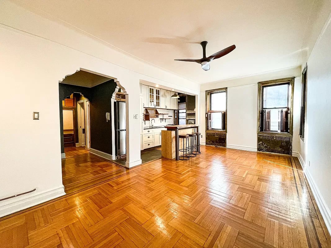 70 Lenox Rd, #C1