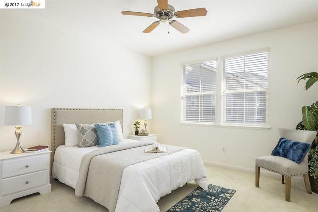 6230 Boulder Ln, Oakland, CA 94605