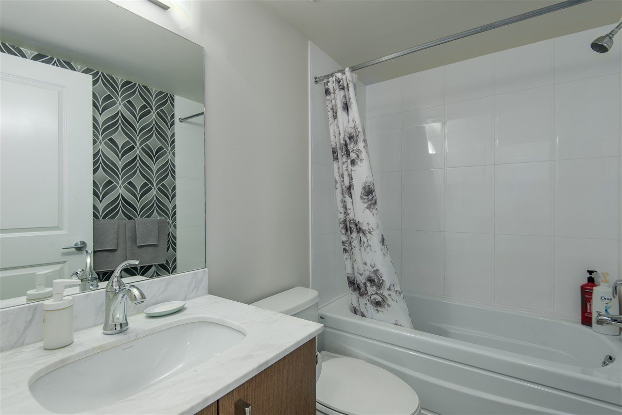 417-15745 Croydon Dr