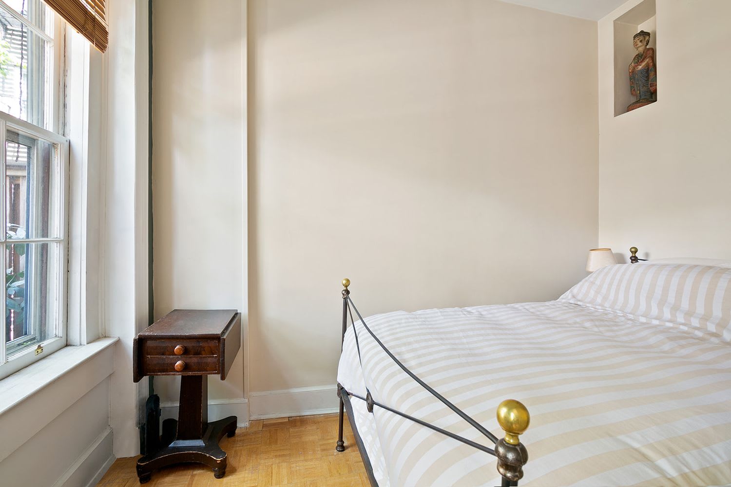 5 Charles St, #3R