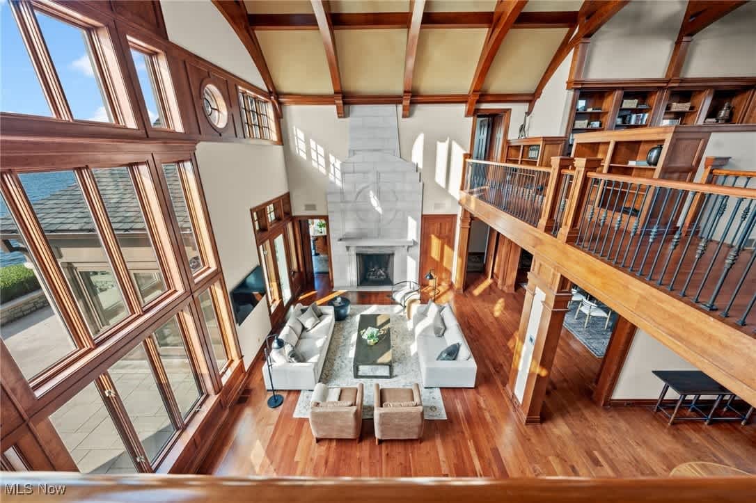 14 Colony Ln