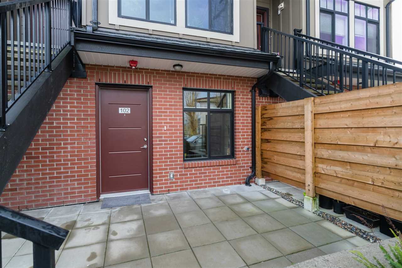 102-7180 Barnet Rd