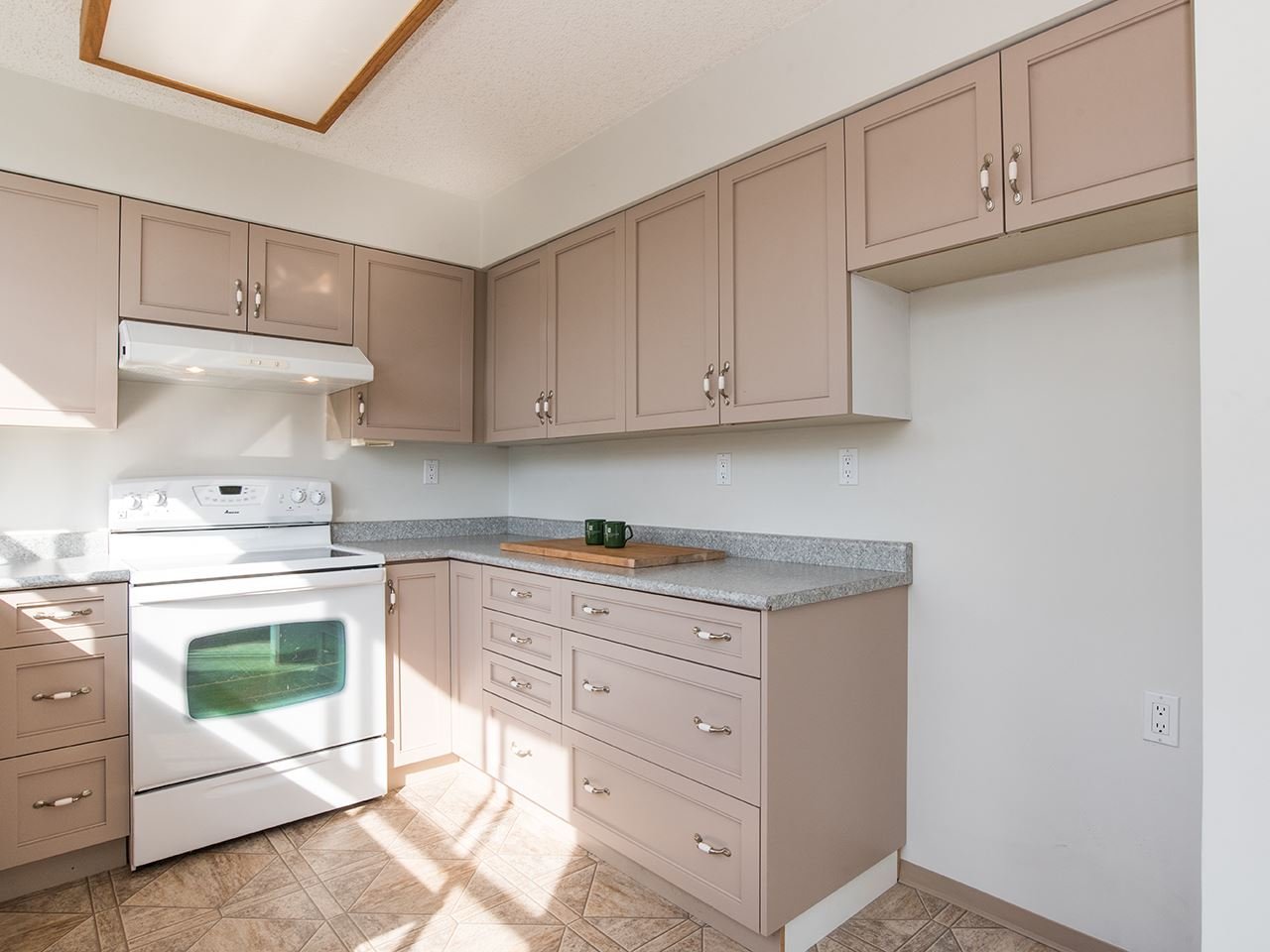 404-11910 80 Ave