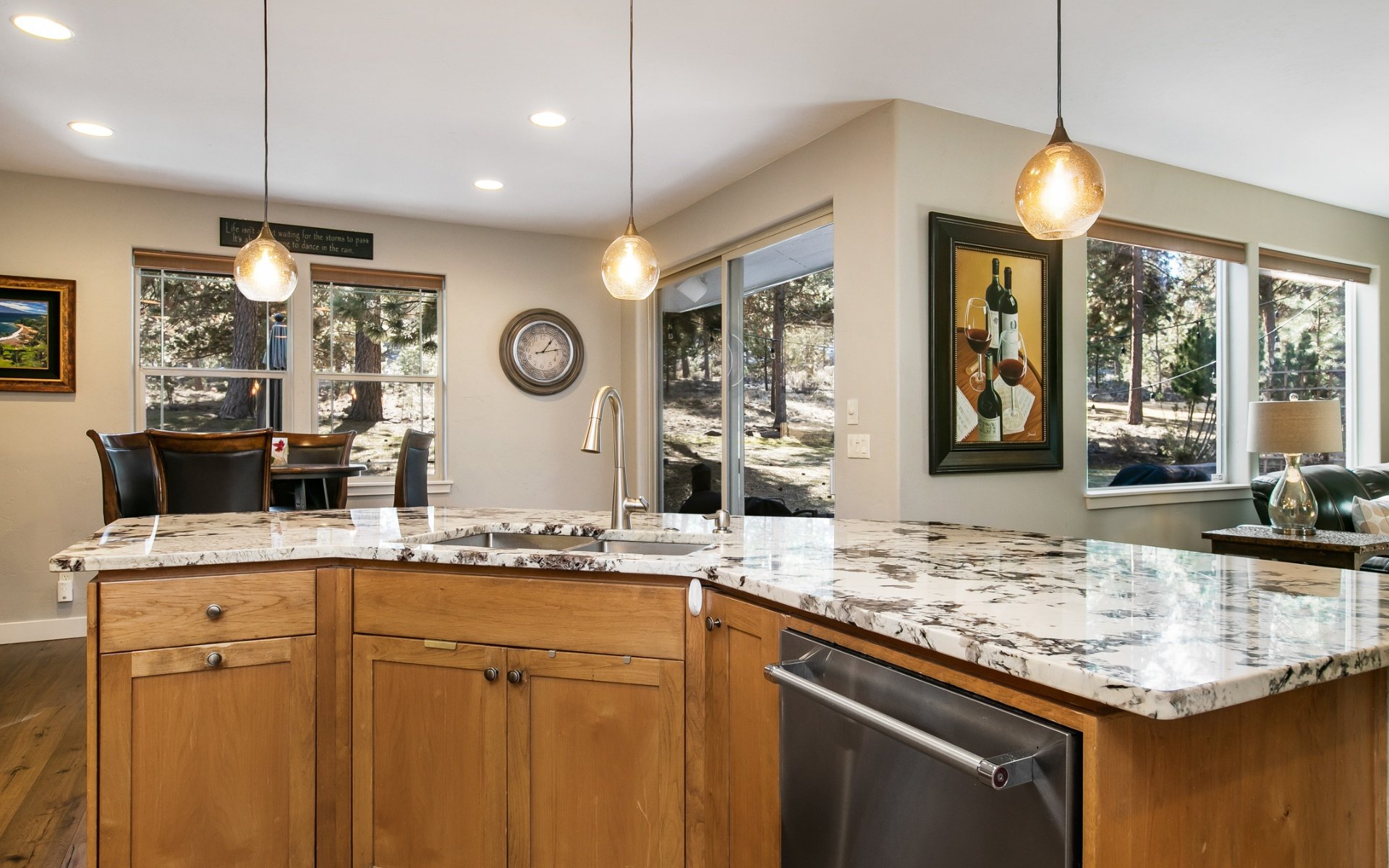 2063 NW Cabot Lake Ct