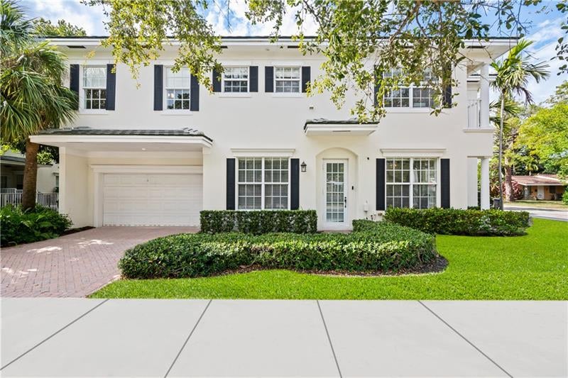 1758 NE 12th St Fort Lauderdale, FL 33304