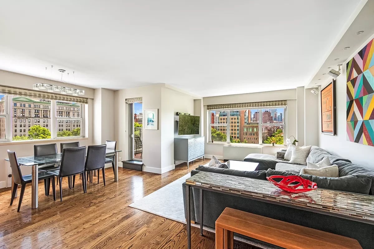 2 Fifth Avenue Unit: 10F