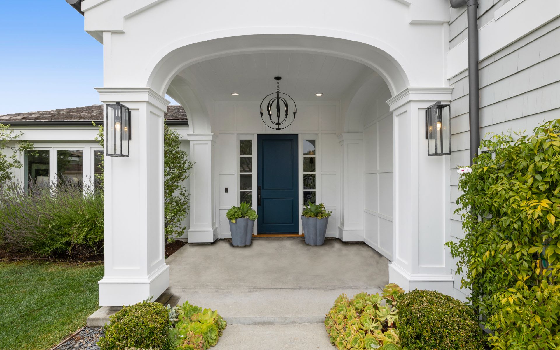 3719 Blue Key