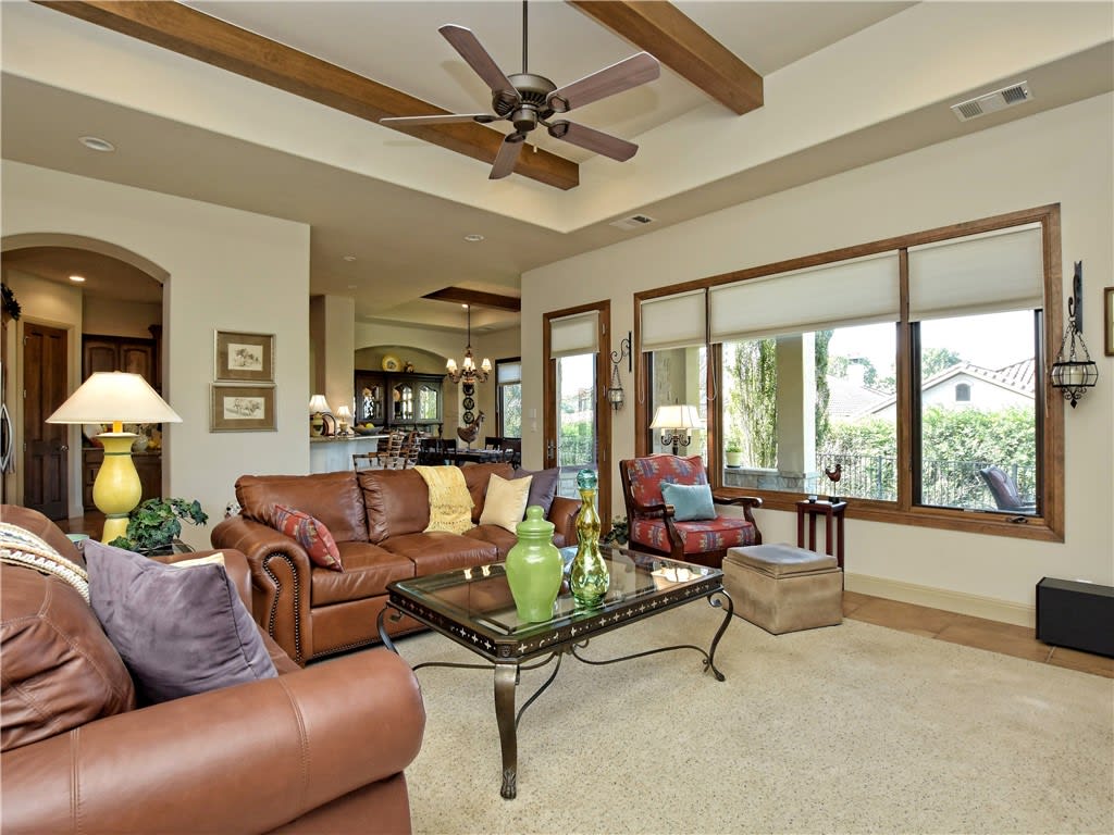 325 Jack Nicklaus Dr