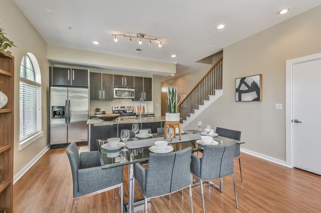 806 Jackson Hill Street Unit: 201