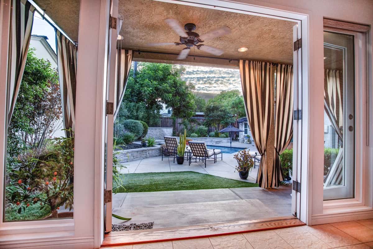5433 Morella Ave, Valley Village, CA