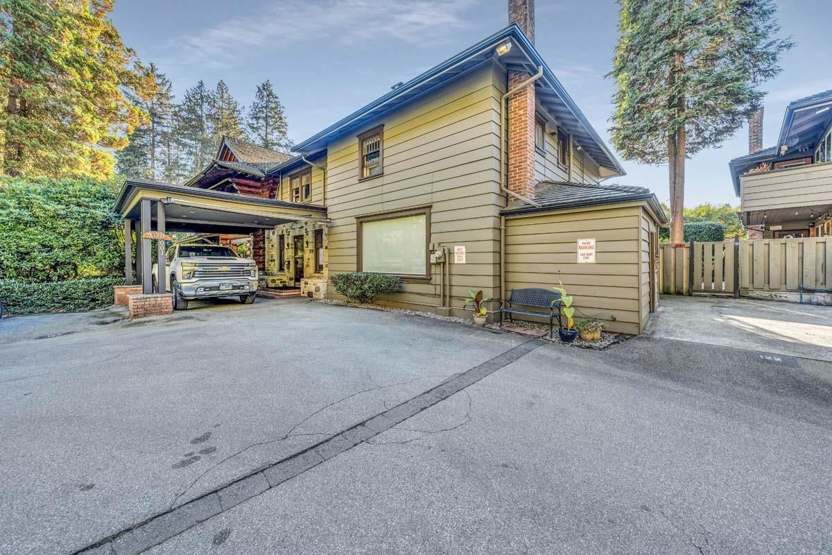 416-235 Keith Road, West Vancouver