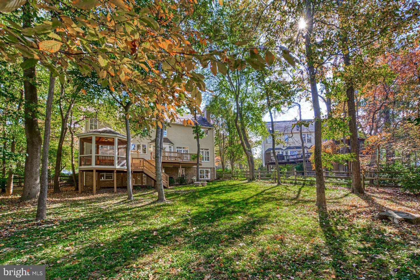 11270 Center Harbor