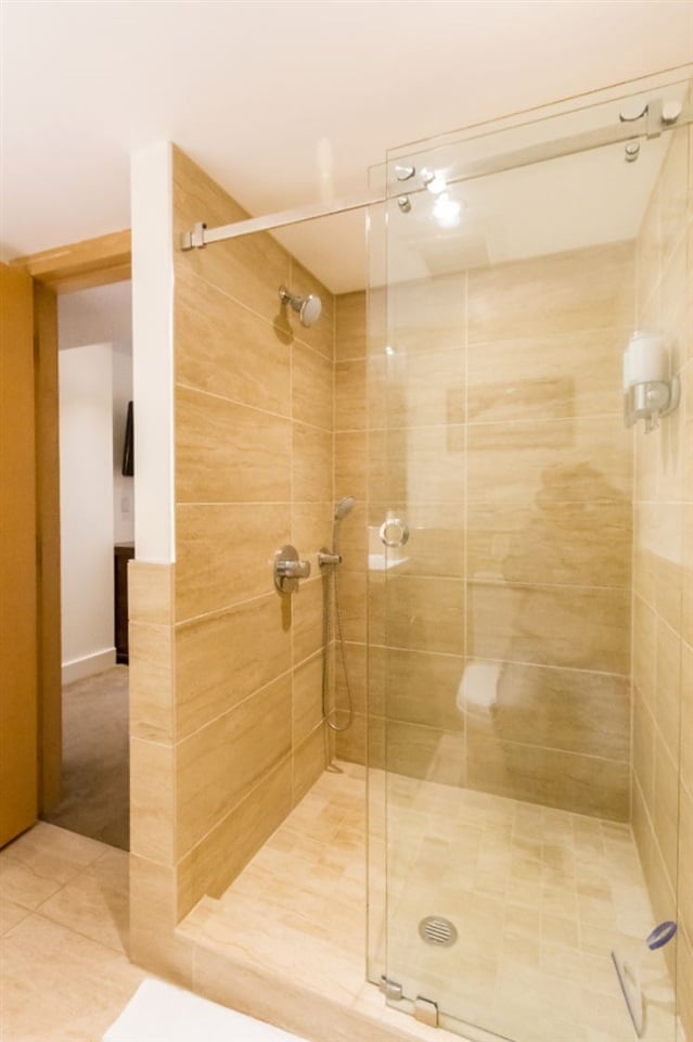 406-4557 Blackcomb Wy