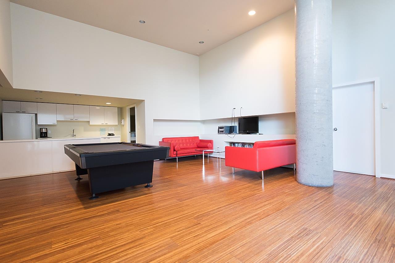 809-328 E 11th Ave