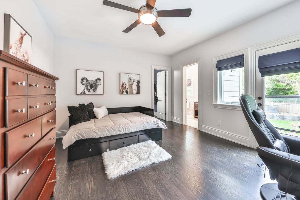 2015 Elmhurst Avenue, Oakville