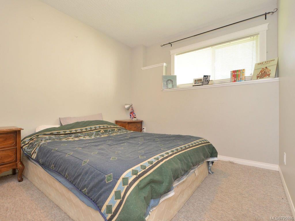2552 Kinnoull Cres