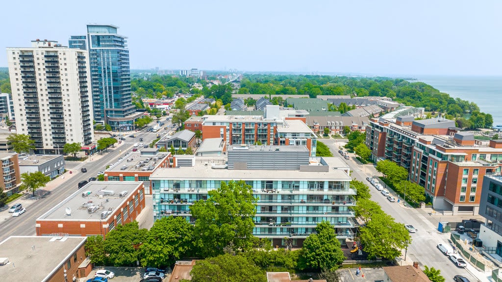 70 Port St E, Mississauga