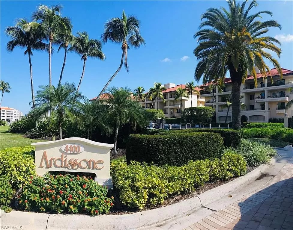 4400 Gulf Shore Blvd N., #6-601