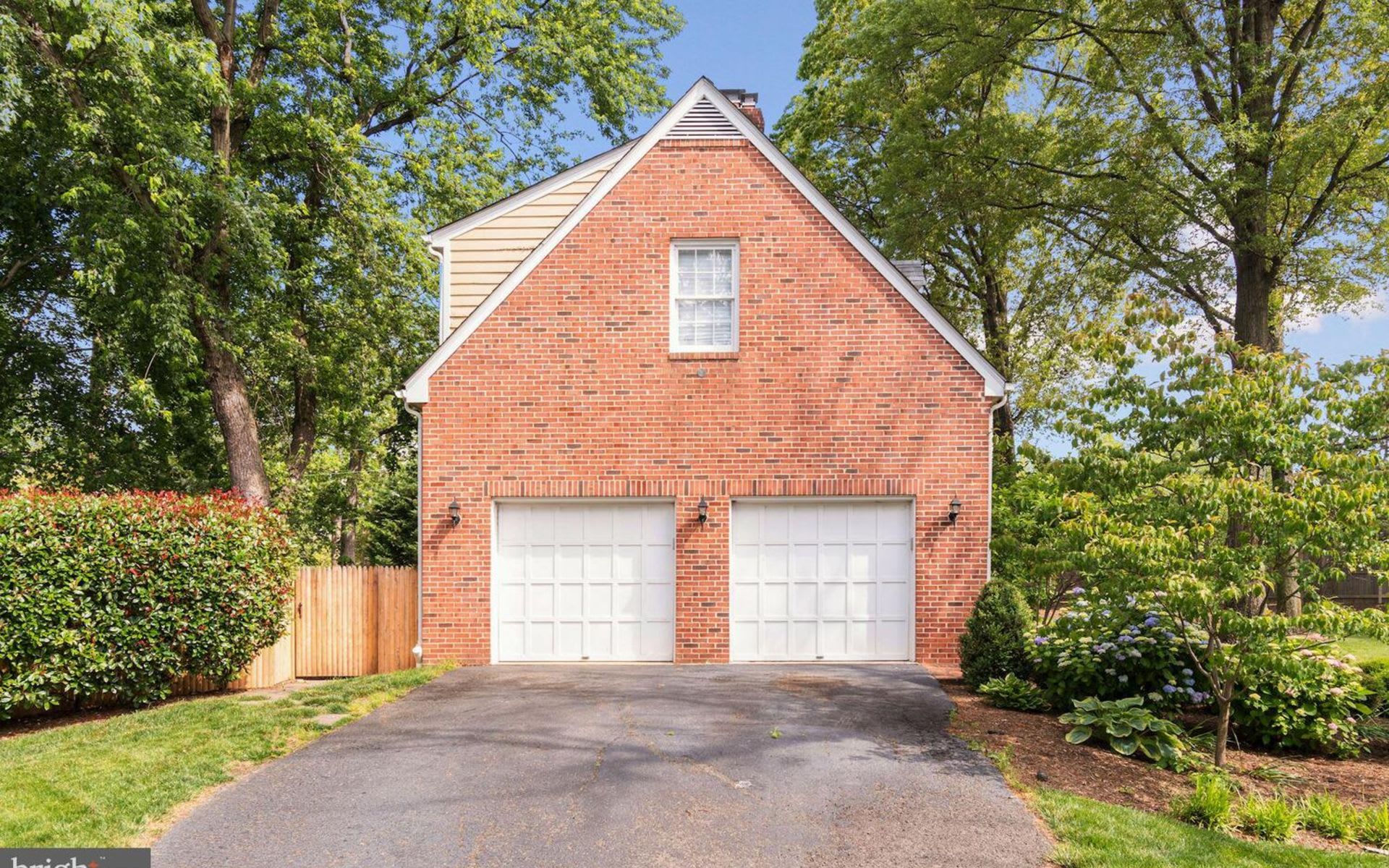 3750 Seminary Rd