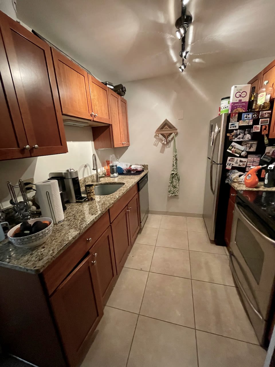 SEPTEMBER - Sunny Two Bedroom on the South End / Back Bay Border - Common Laundry & Private Patio as well as Common Roof Deck! 