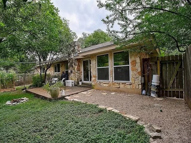4700 Red Stone Ct