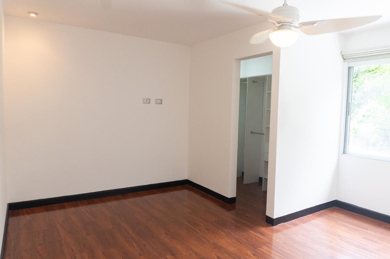 Contemporary Corner Gated Home, Santa Ana, San Jose