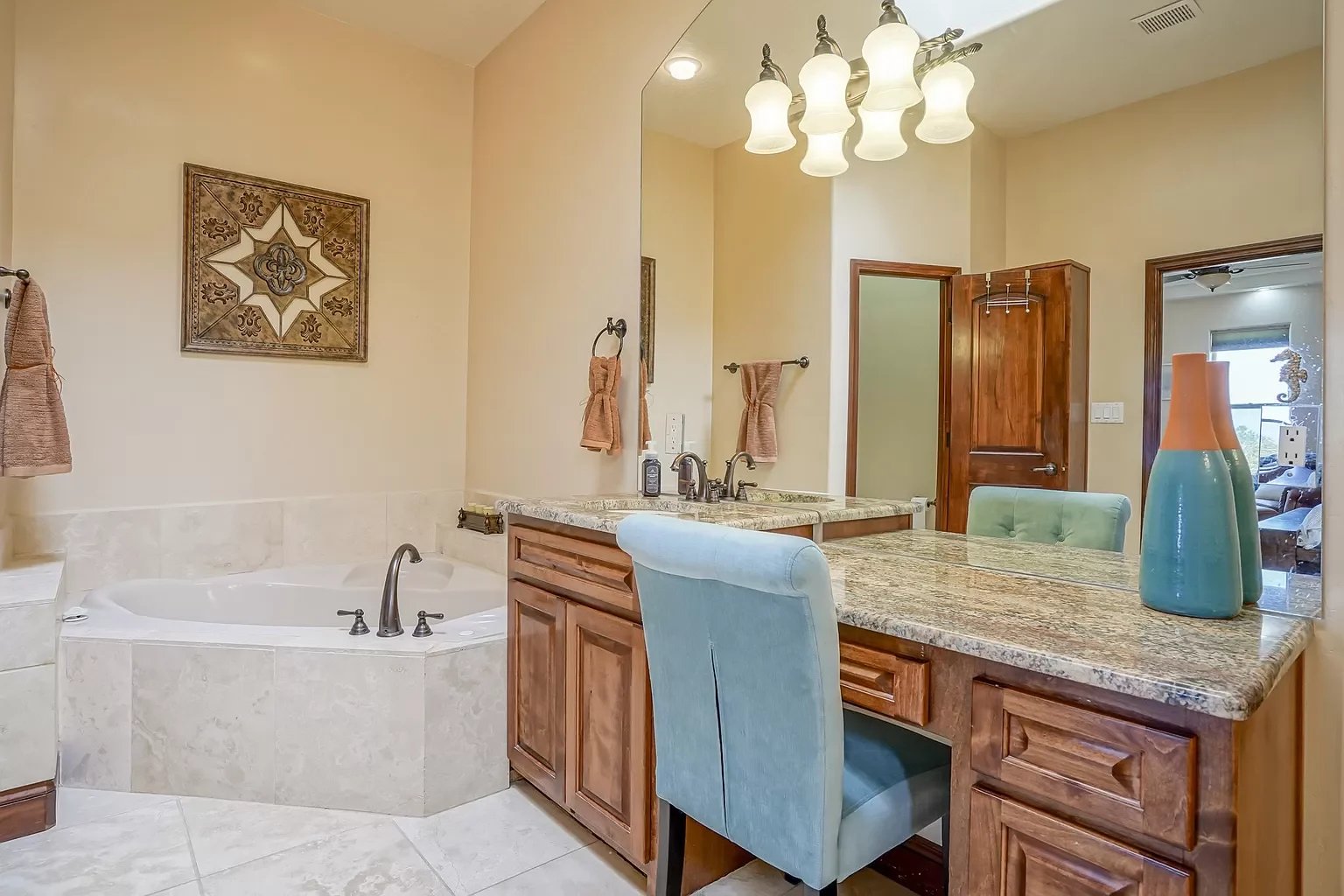 3102 Octavia Ct NE