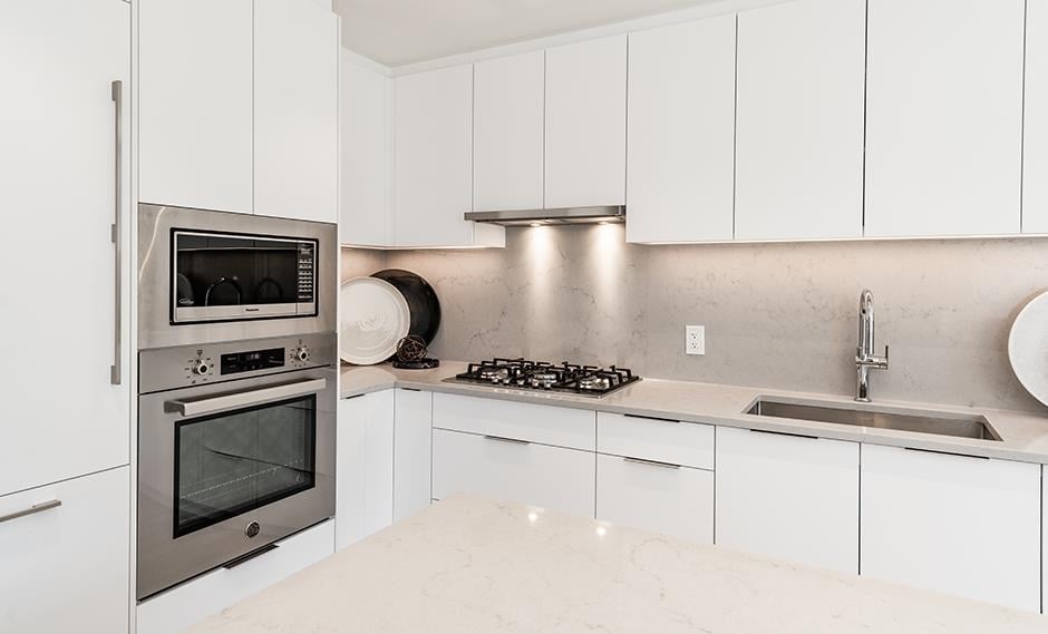 702-6138 Birney Ave