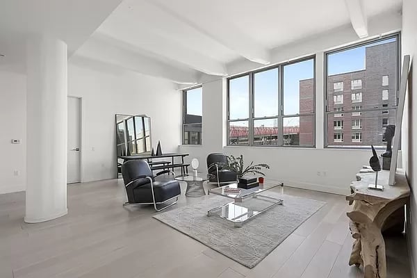 338 Berry Street Unit: 7A