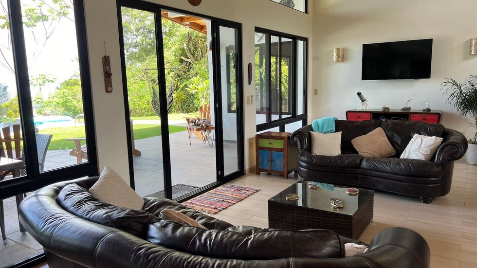 3 bedroom Whitewater Ocean View Home Above Matapalo Beach