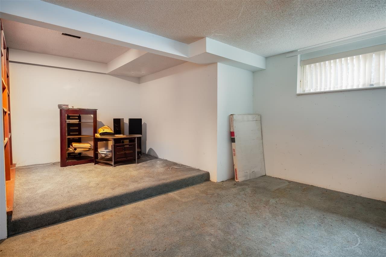 2078 Purcell Wy