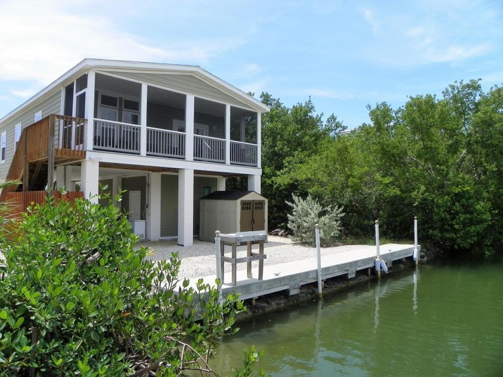 1193 De Lussan Lane