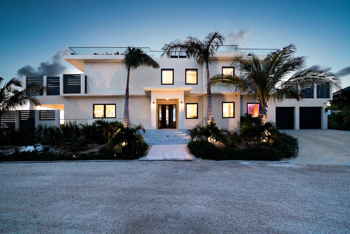Horizon Beachfront Villa